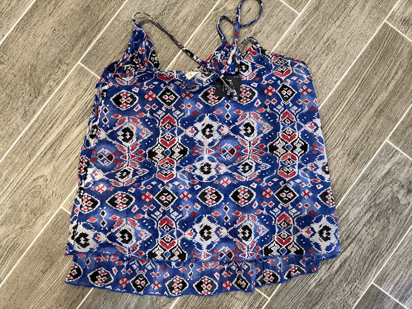 Hollister spaghetti strap summer shirt