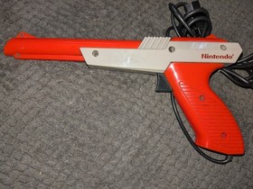 Nintendo NES Console Bundle 2 Controllers Zapper 3 games Mario Bros 3 Tested OEM