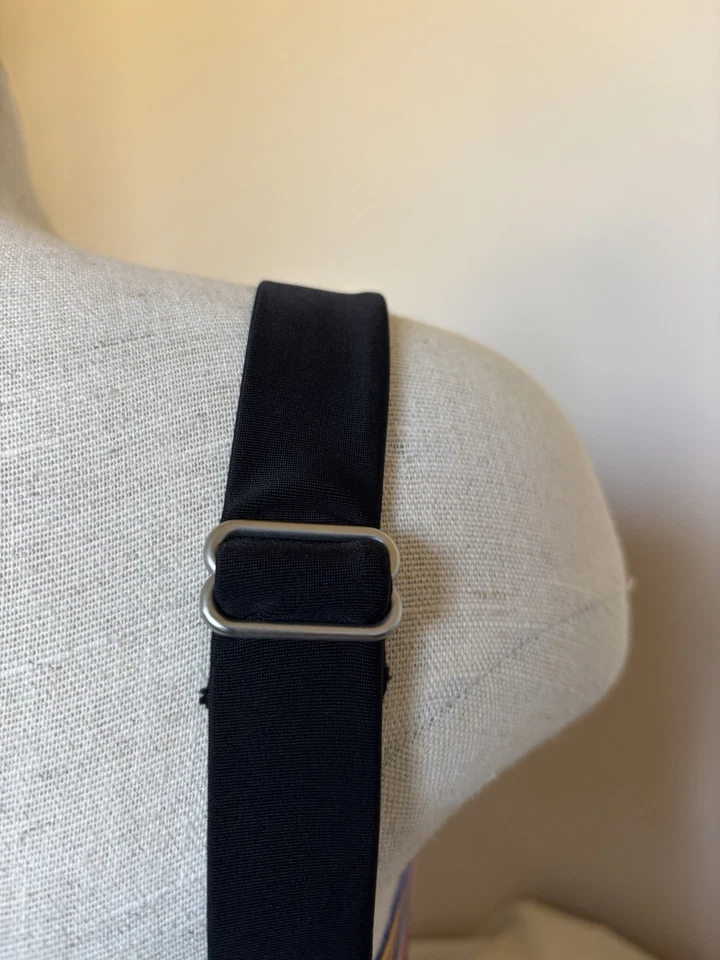 Tankini y Board Shorts Dos Piezas Athleta Deportivo Para Mujer Natación Capri Rayas Med Foto 4 de 4