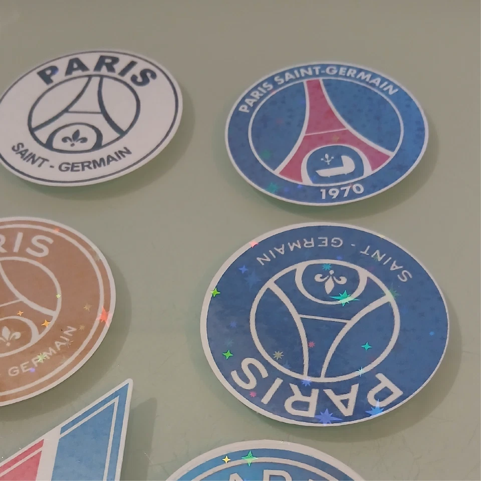 Collection de 12 Stickers PSG Brillance Étoilée 5 à 7 cm - Photo 2/4
