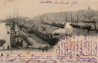 CPA 62 BOULOGNE SUR MER LE QUAI CHANZY LE BASSIN ET LE PORT (TRAIN).
