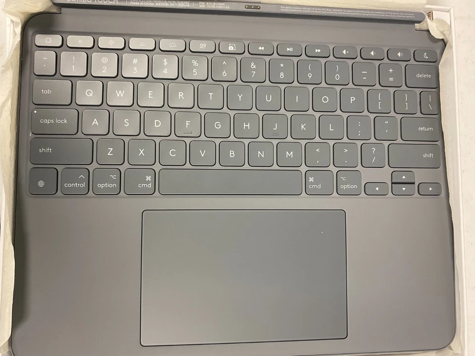 Logitech Combo Touch iPad Air 13 inch Case M2 (2024), iPad M3 & Air Keyboard Cas - Image 4 of 4