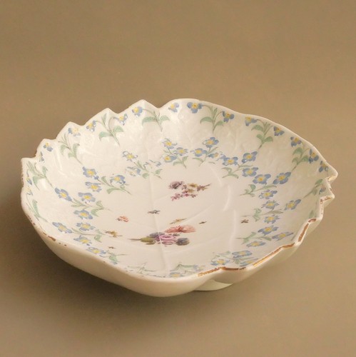 Porcelaine de Meissen - Plat feuilles - Décor Myosotis - XVIIIe Siècle - Photo 4 sur 13