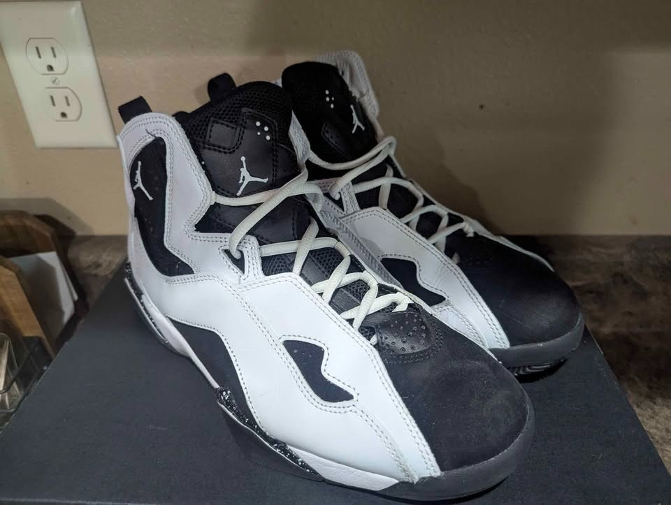 SAOLA Nike Air Jordan True Flight HF4832 100 da uomo bianche nere taglia US 8