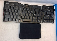    Palm Black Portable Compact Foldable English QWERTY Standard Keyboard -Unused