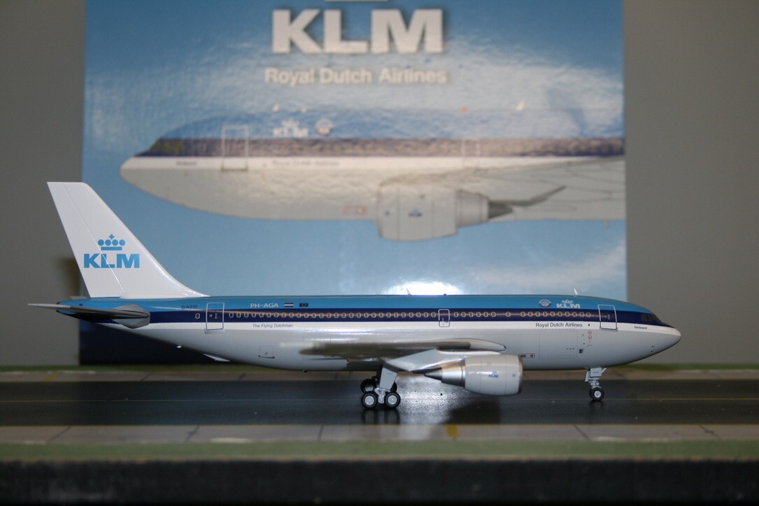 KLMオランダ航空 A310-200 PH-AGA 1/200 InFlight200 A310-200 KLM オランダ航空 PH-AGA With Stand 1