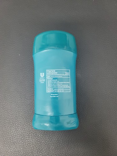 Degree Men 48 hr Antiperspirant/Deodorant Cool Rush Solid, Lot of 2, 2.7 oz. - Picture 2 of 2