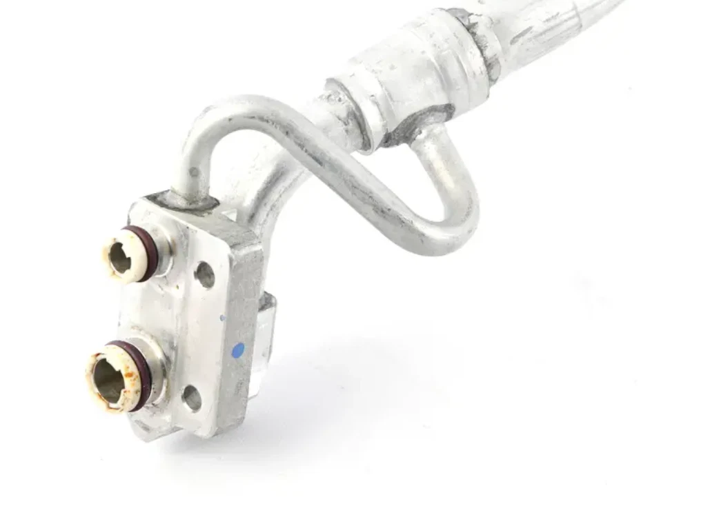 BMW 3 F30, F80 A/C Refrigerant Discharge Hose 9337124 64539337124  