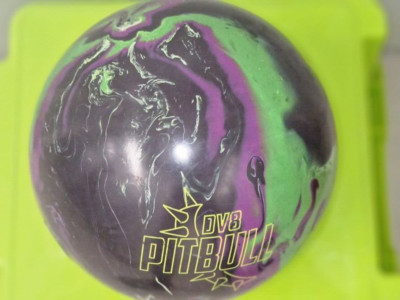 Bowlingball 14 Lbs. DV8 Pittbull