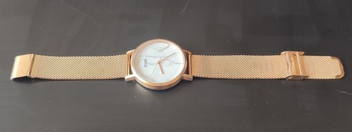 CLUSE CL40107 Ladies La Roche Petite White Marble Rose Gold Mesh Watch - Picture 2 of 2