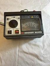 MEGGER MJ459 ANALOG BATTERY POWERED INSULATION & CONTINUITY RESISTANCE TESTER