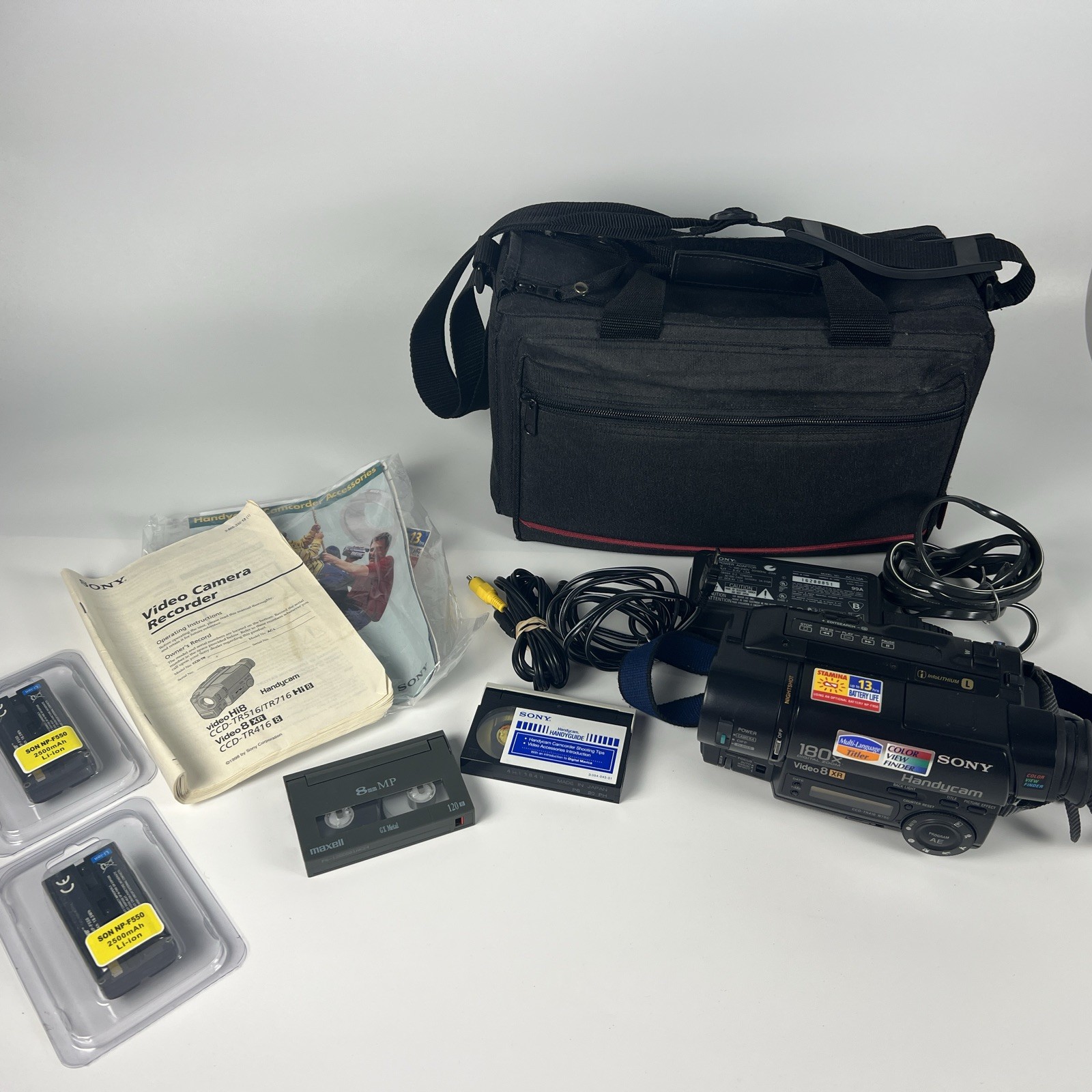 Sony Handy Cam CCD TRV16 8mm 180X Zoom Video8 0 Lux XR Camco
