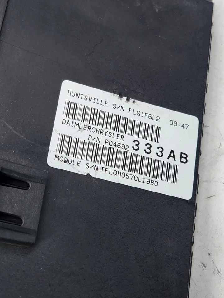2010-2012 Jeep Patriot Compass Dodge Caliber Fuse Box TIPM P04692333AB OEM *READ - Image 4 of 4
