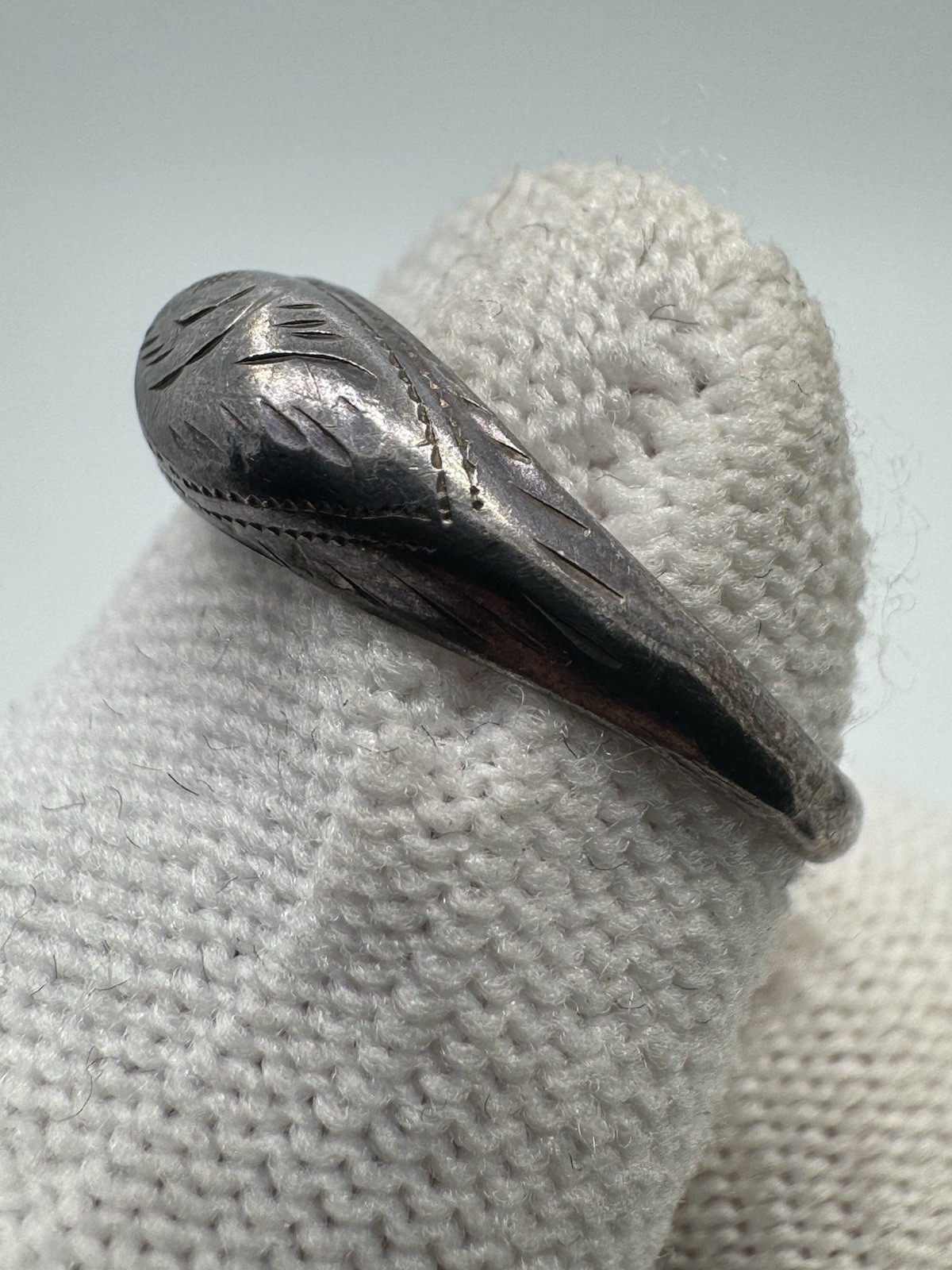 Antique Hand Carved Ring SOLID STERLING SILVER Vi… - image 3