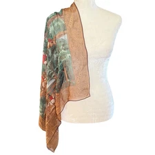 Vintage silk equestrian english fox brown and green scarf with a hunting scene