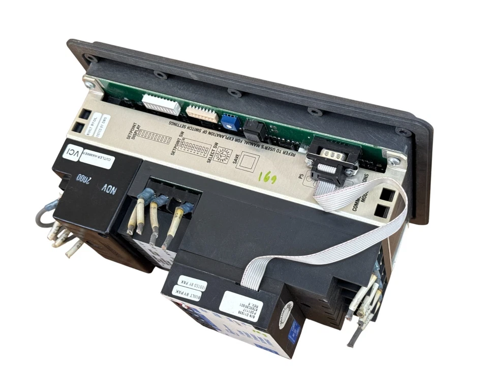 MÓDULO FUENTE DE ALIMENTACIÓN FUENTE SEPARADA CUTLER HAMMER IQ DP-4000 66C2105G01 Foto 4 de 4