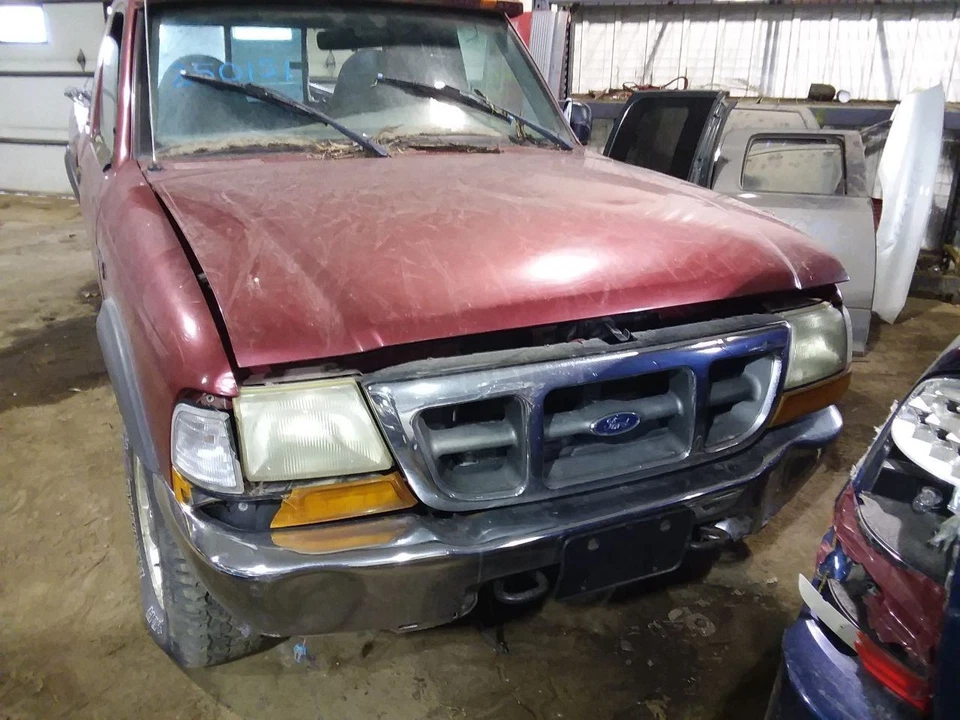 Chasis ECM multifunción detrás del tablero central 4x4 compatible con 01-03 MAZDA B-3000 2052352 Foto 2 de 4