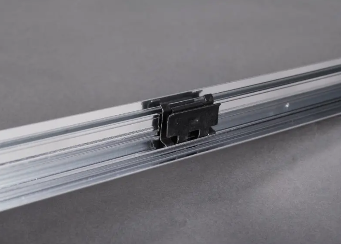 NEW BMW X5 E70 FRONT RIGHT TOP WINDOW FRAME FINISHER 51337174388 