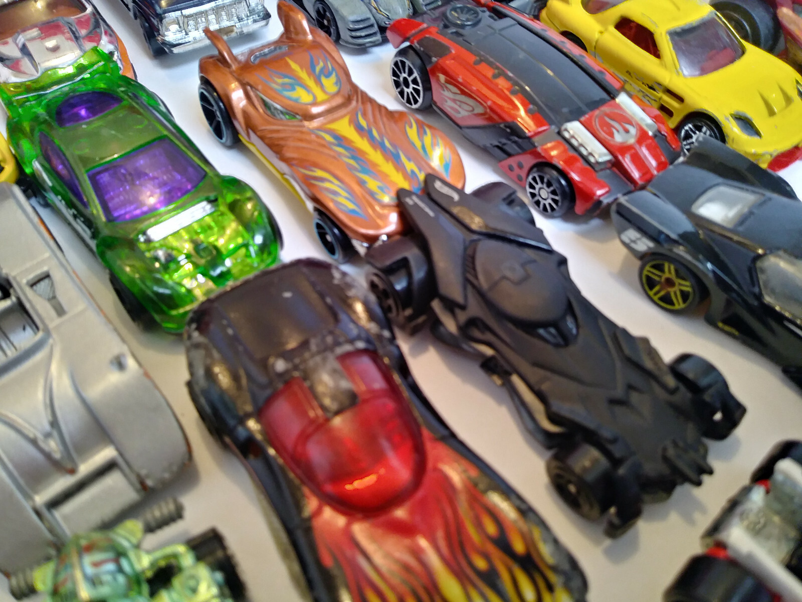 hot wheels zipbin 300 car storage cube and playmat