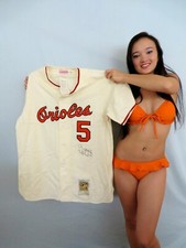 Brooks Robinson signed Orioles 1966 Mitchell & Ness wool throwback jersey (JSA)
