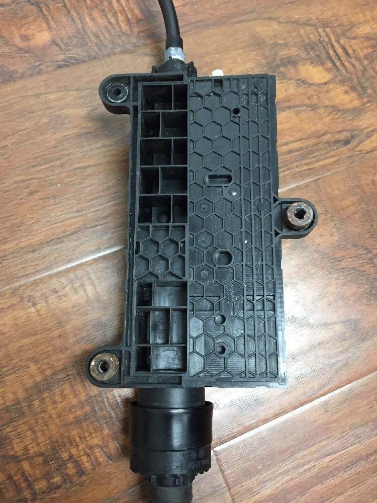 2015 Maserati Ghibli M157 OEM Parking Bake Control Actuator 670030076