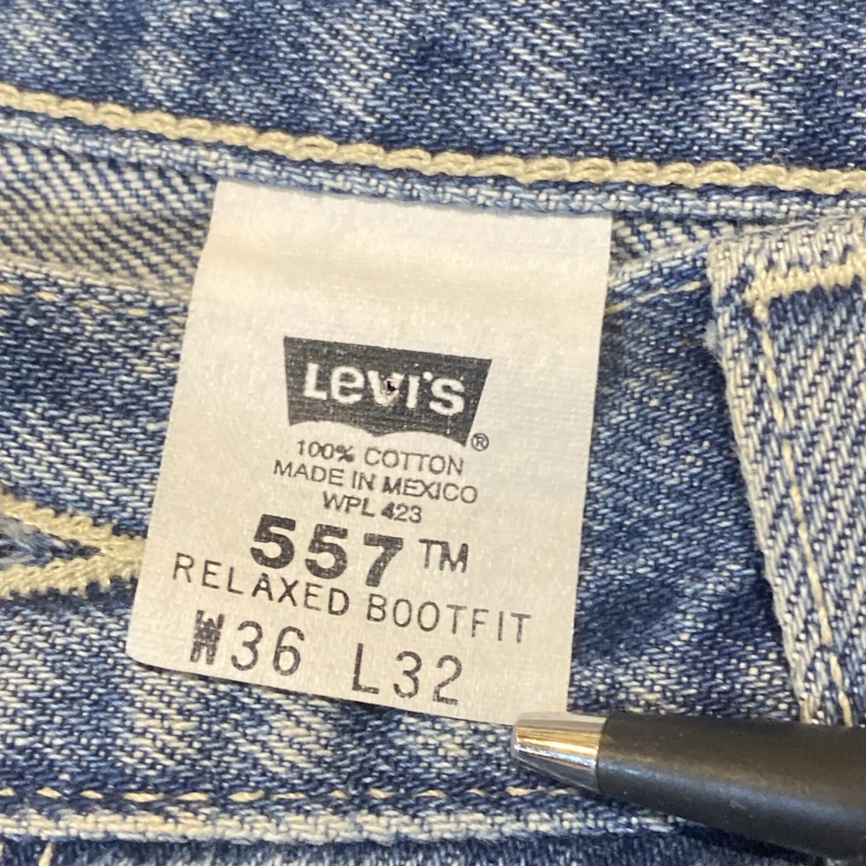 Pantalones Cortos Levi's 557 Calce Relajado Denim Corte Patinador Para Hombre 36x12 De Colección Años 90 B8 Foto 4 de 4