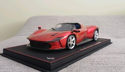 BBR 1:18 Ferrari Daytona SP3 Rosso Magma - Resin w/ Box