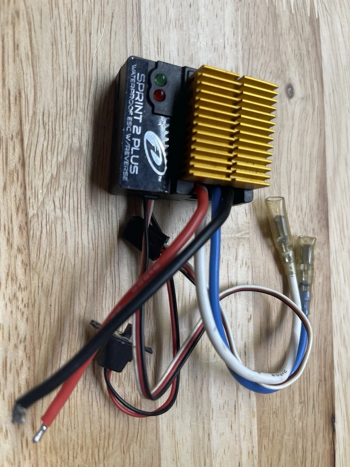 Duratrax T240F Sprint 2 Plus R240F Radio Receiver ESC Reverse 2.4ghz Futaba RTR - Image 3 of 4