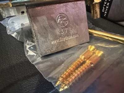 FLOYED ROSE Non-Fine Tuner Tremolo System Block Größe 37 GOLD MOD aus Japan FS