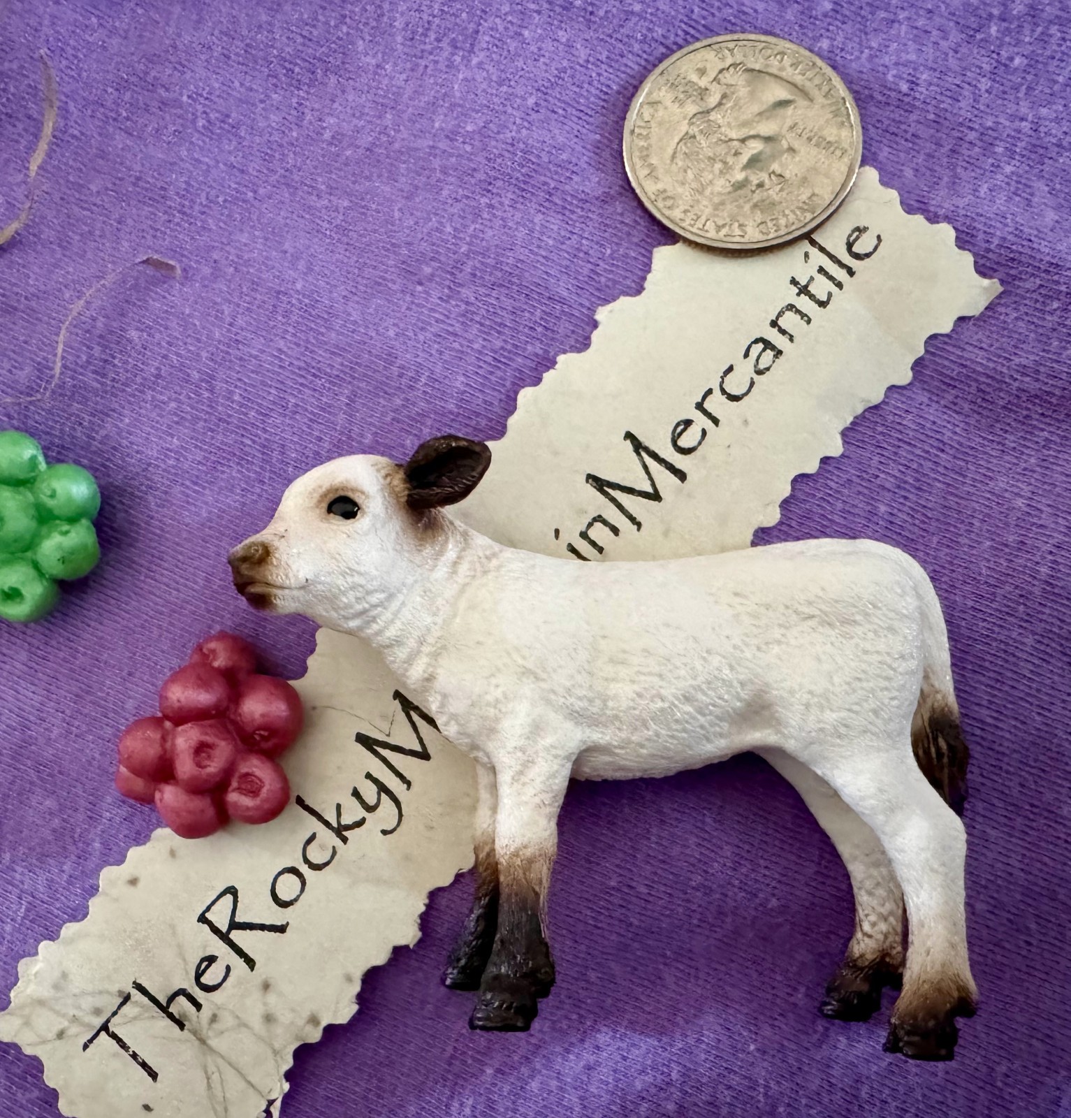 Schleich White Calf Galloway BABY COW farm ranch NWOT + food | eBay