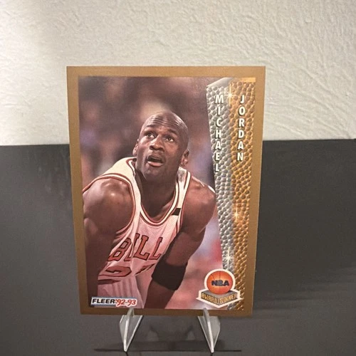 Fleer 1992-93 Michael Jordan #246 Chicago Bulls NBA Award Winner Card