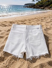 Risen Jeans Women s Size Large White Denim Cutoff Shorts Frayed Raw Hem