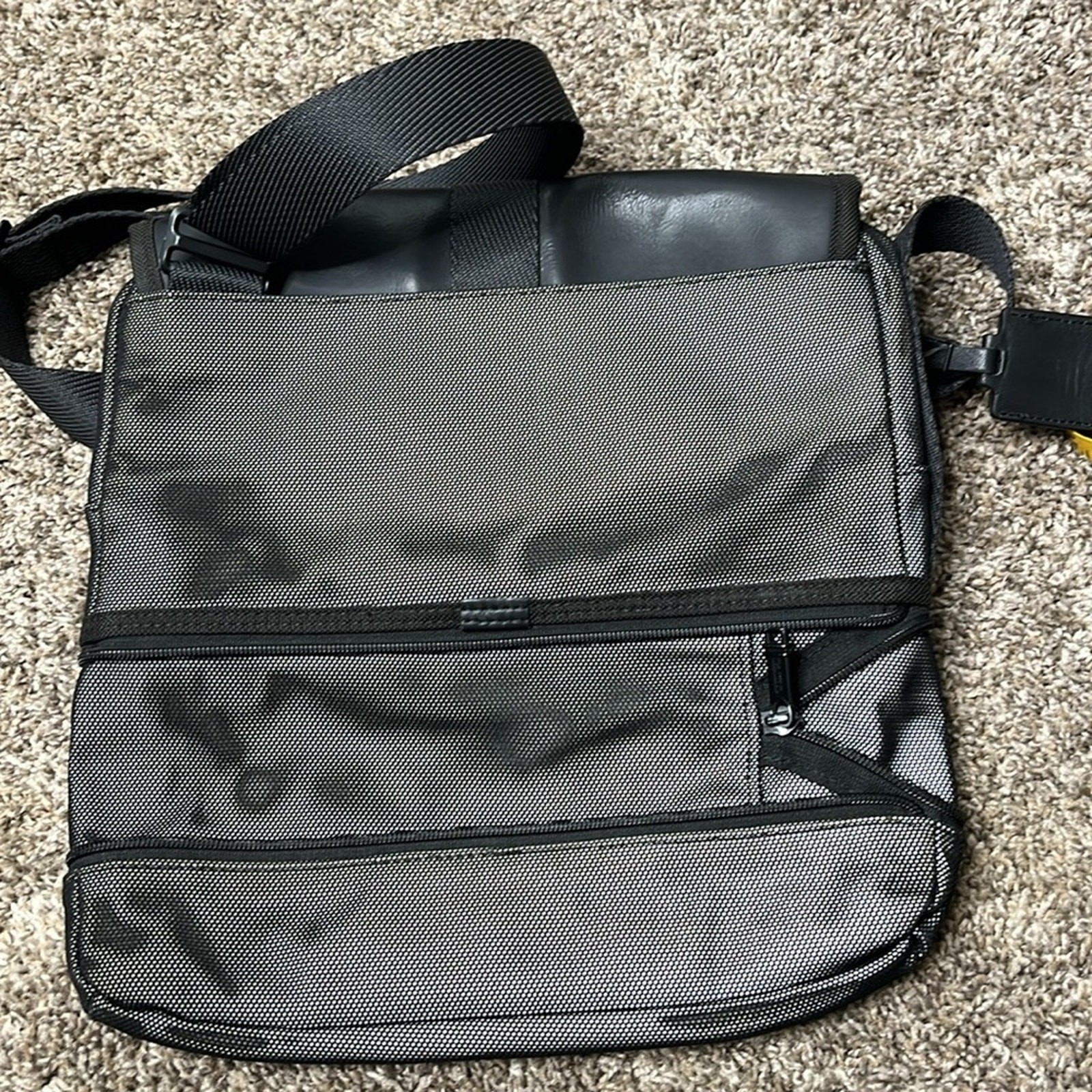 TUMI ALPHA BRAVO TRAVIS CROSSBODY MESSENGER BAG BLACK GREY IN REFLECTIVE SILVER image 6