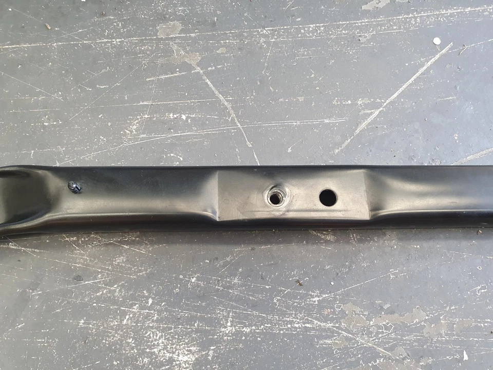 BMW 7 SERIES F01/F02  RADIATOR UPPER SUPPORT BAR 03/09-09/15 51647183851 - image 3 of 4