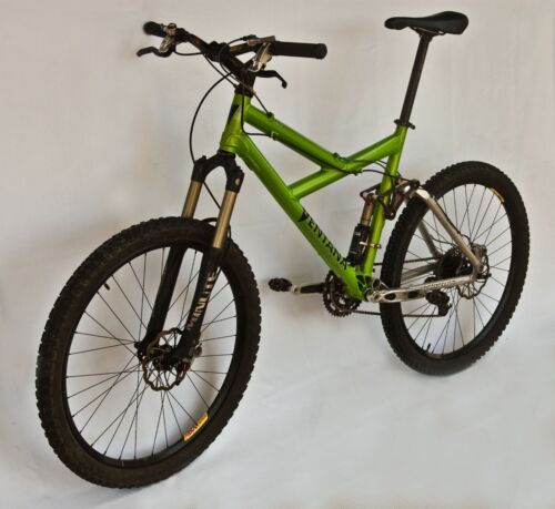 2005 VENTANA X5 MTB Large/19” Manitou SPV Shocks, 130 mm Travel, Grinch Green