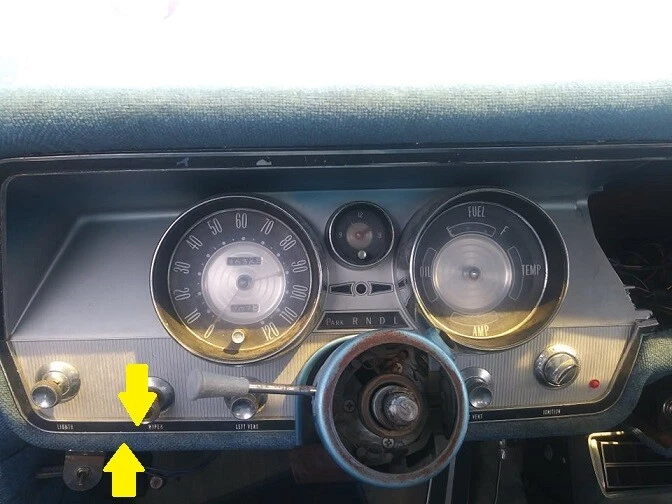 63-64 BUICK LESABRE WILDCAT ELECTRA CROMO TABLERO LATERAL IZQUIERDO 1355295 Foto 2 de 4