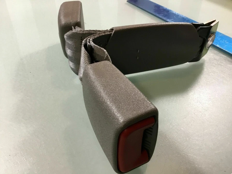 00-05 Chevrolet Impala Cinturón de Seguridad Trasero Hebilla Doble OEM Nuevo X Foto 3 de 4