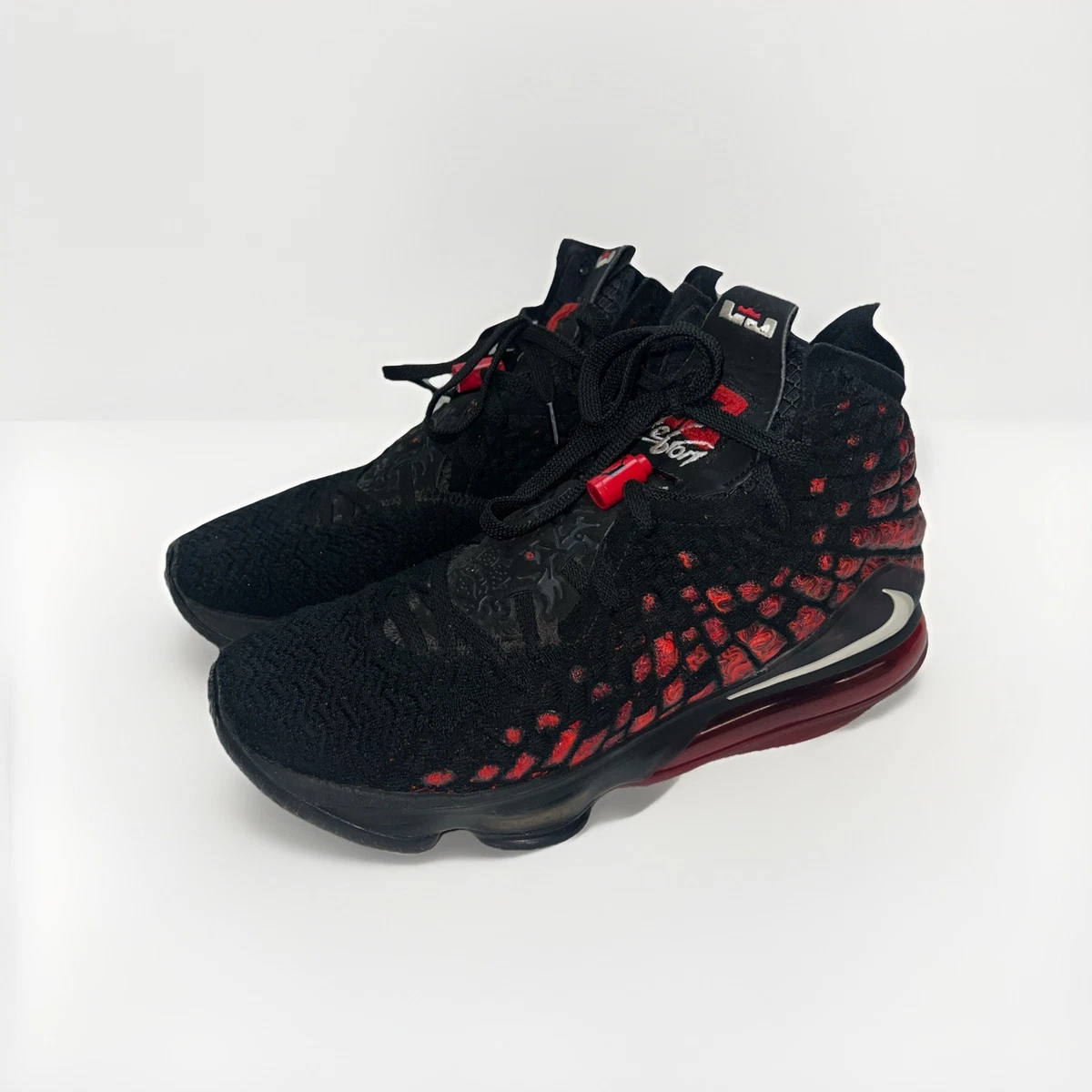 Nike LeBron 17 Infrared VI for Sale | Authenticity  display picture 1