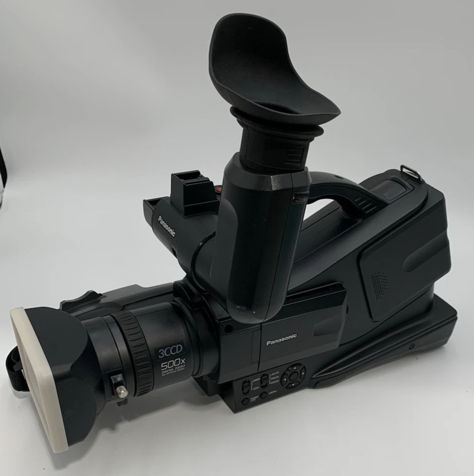 Videocámara Panasonic AG-DVC20P Mini DV 3CCD 500x Digital 10x Zoom Óptimo SOLO B Foto 3 de 4