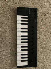 Native Instruments Komplete Kontrol M32 USB MIDI Keyboard Controller – 32 Keys
