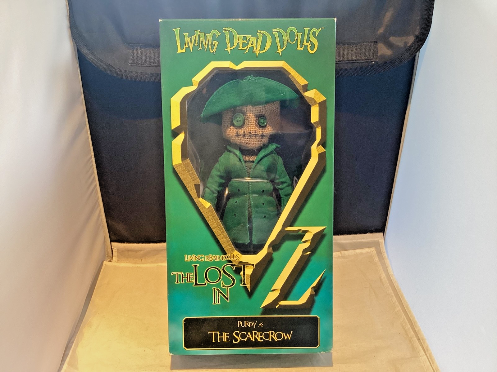 LIVING DEAD DOLL WIZARD OF OZ VARIANT  PURDY AS SCARECROW  BY MEZCO  BNIB SEALED