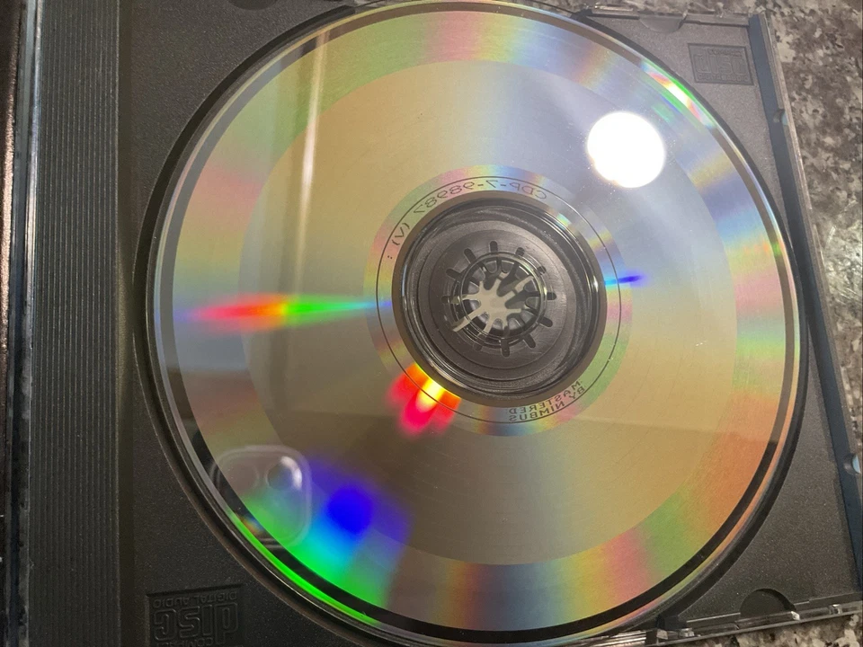 Can't Run From Yourself - Music CD - Tucker, Tanya -  1992- Capitol - Imagem 3 de 4