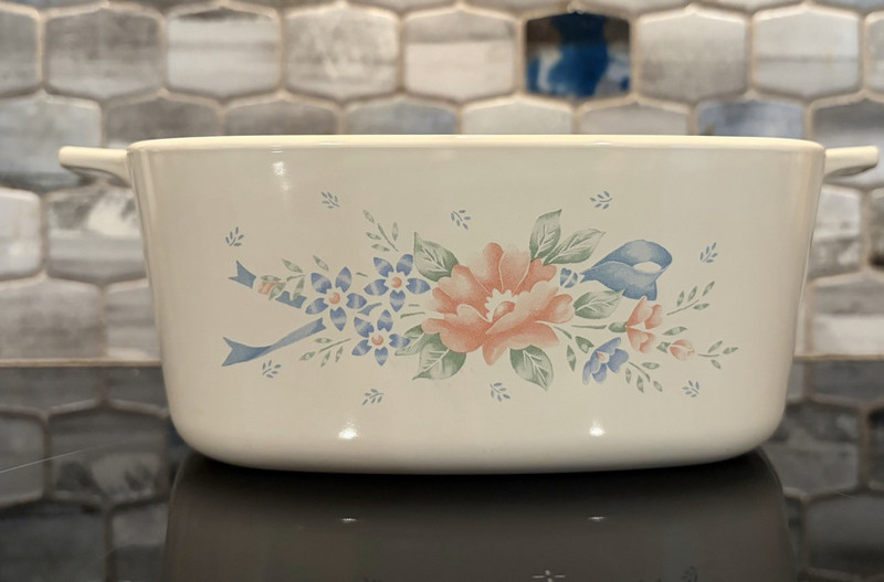 Vintage CorningWare Symphony casserole dish A-1-1/2-B 1.5 quarts