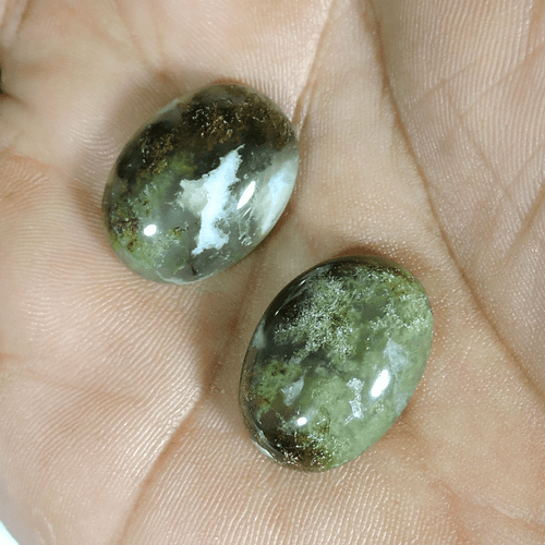 31.70Cts Finest Quality Green Garden Quartz Oval Cabochon Pair Gemstone - Picture 2 of 4