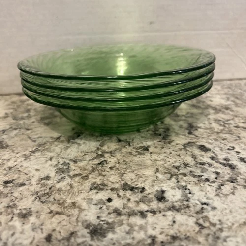 PYREX Green Swirl Glass Bowl in Pressed Glass Round USA set of 4