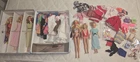 Vintage Barbie 1969 Triple Doll Case Mattel W/1960s clothes + 8 dolls 1960 + 70s