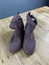 Koolaburra By Ugg Gray Suede Lorelei Bootie Women’s Size 5