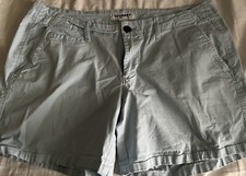 WOMENS OLD NAVY BOYFRIEND SHORTS-SIZE 8 REGULAR-LIGHT BLUE