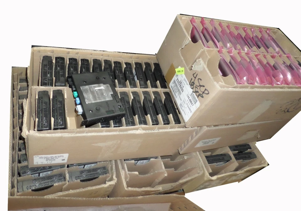 23443746 Módulo de Control Multimedia HMI Sin Navegación Cadillac Chevrolet GMC Foto 2 de 4