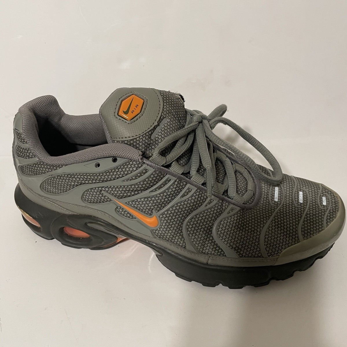 nike tn black brown grey